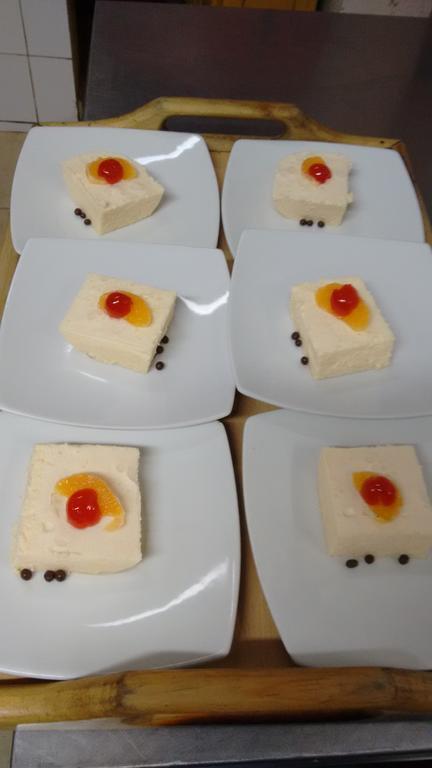 Hotel Rodelu ラタクンガ エクステリア 写真